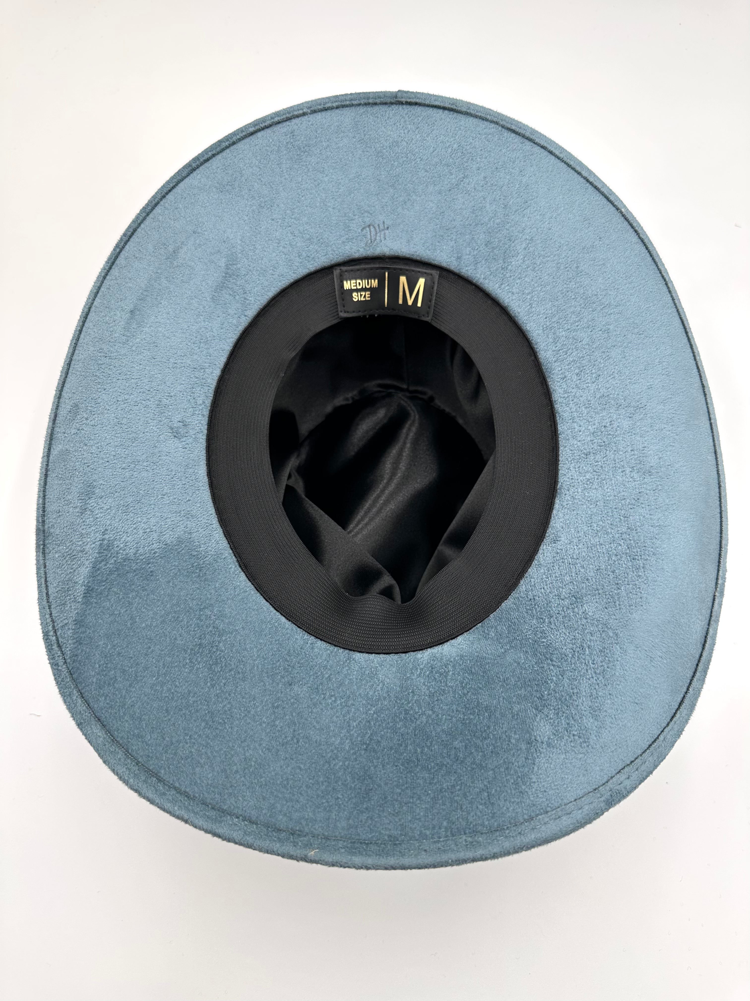 Medium Atlantic Blue Cowgirl