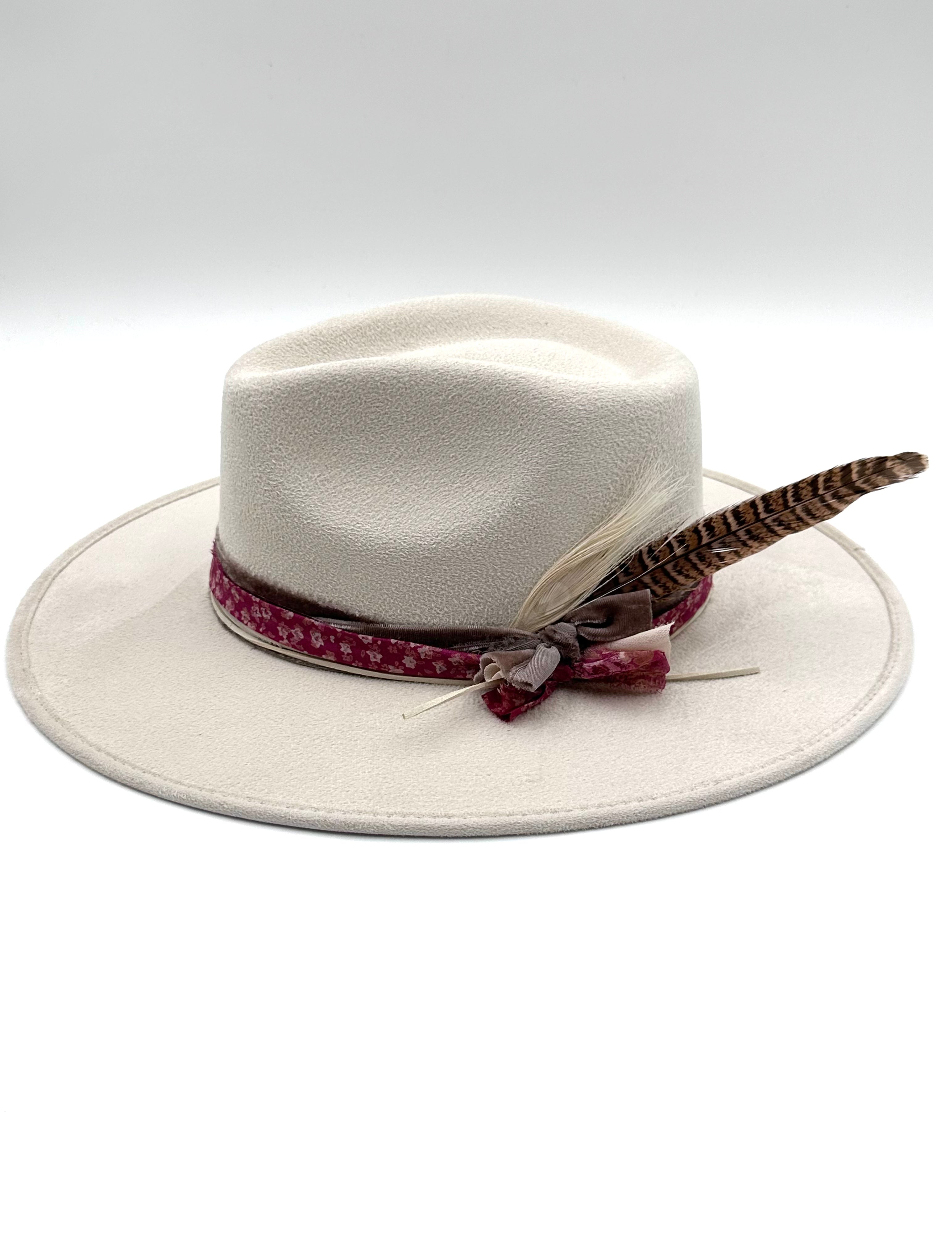 Medium Ivory Fedora