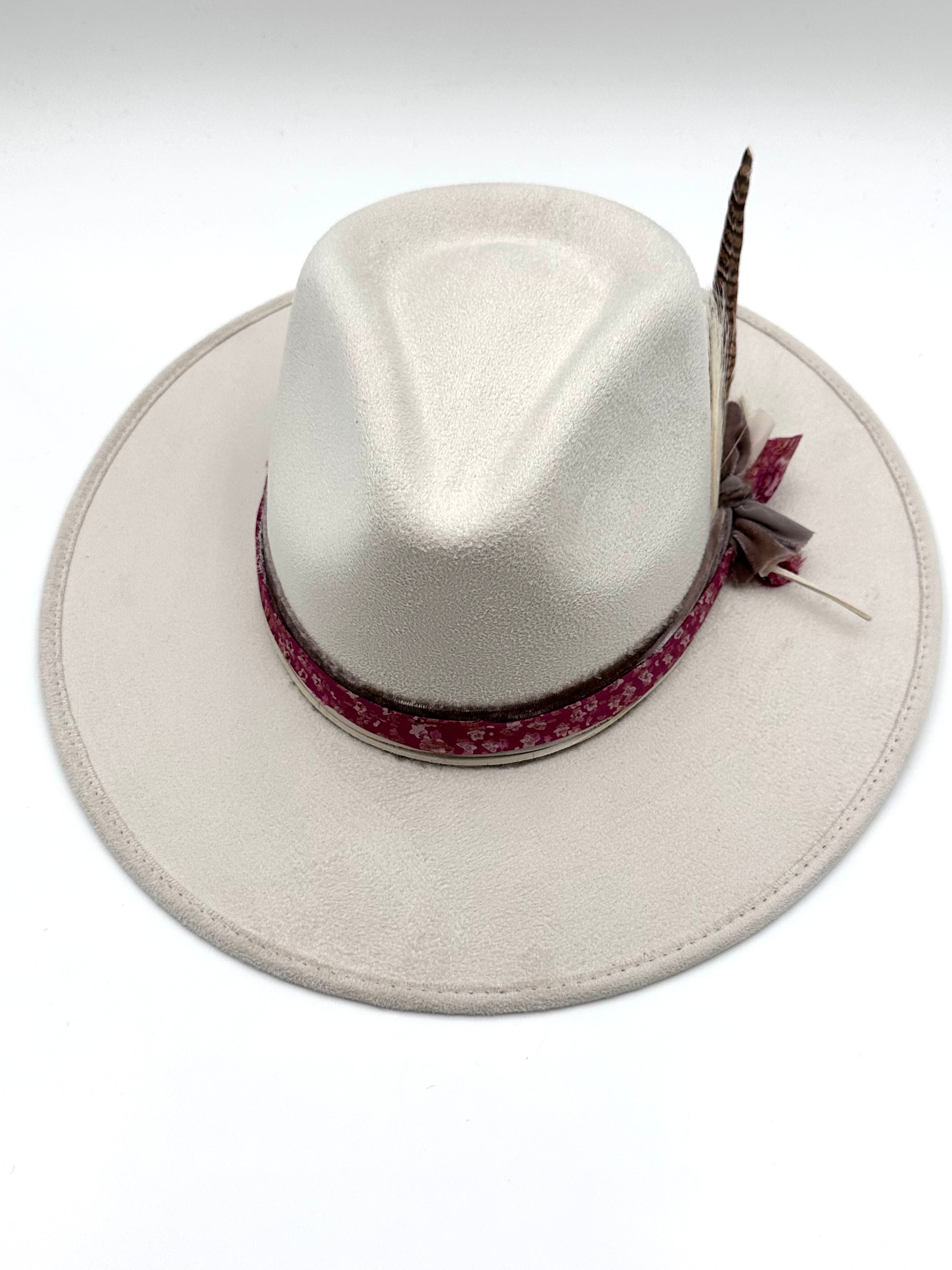 Medium Ivory Fedora